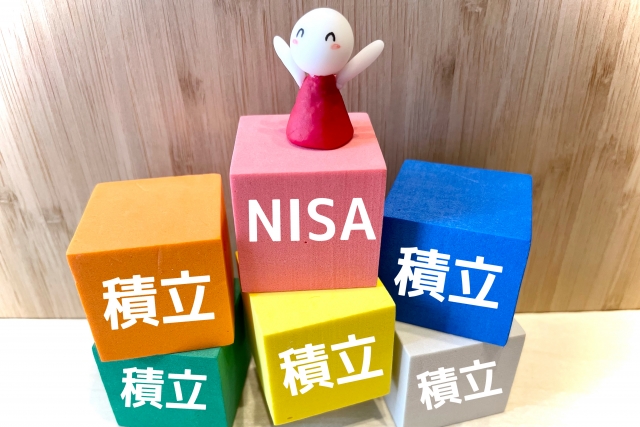 【SBI証券】新NISAの積立設定方法とは？口座開設から買い方まで紹介！